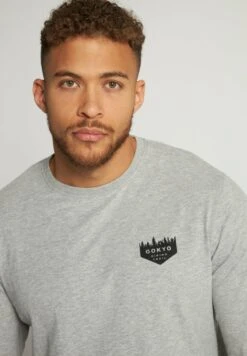 JP1880 Longsleeve - Grau Melange -JP1880 Winkel 6b8218bcaec24bae9fb5c9b8c87e21a4