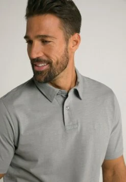 JP1880 Poloshirt - Kiesel 4 JP1880 Poloshirt - Kiesel -JP1880 Winkel a98cd9fbf8284fbb8acdcb697aadb725